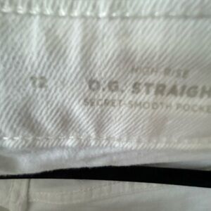 Never worn white jeans from old navy